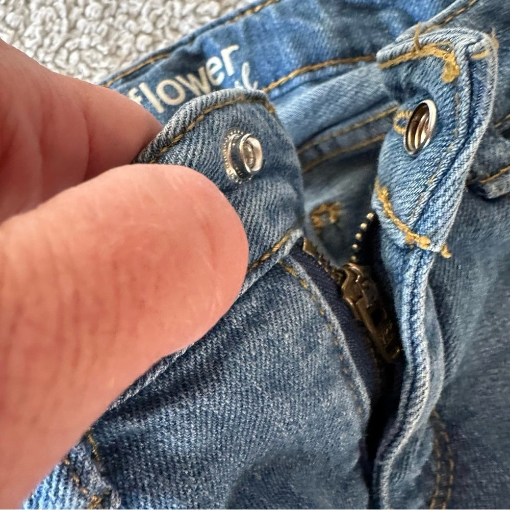 Wallflower Jeans - Picture 7 of 7